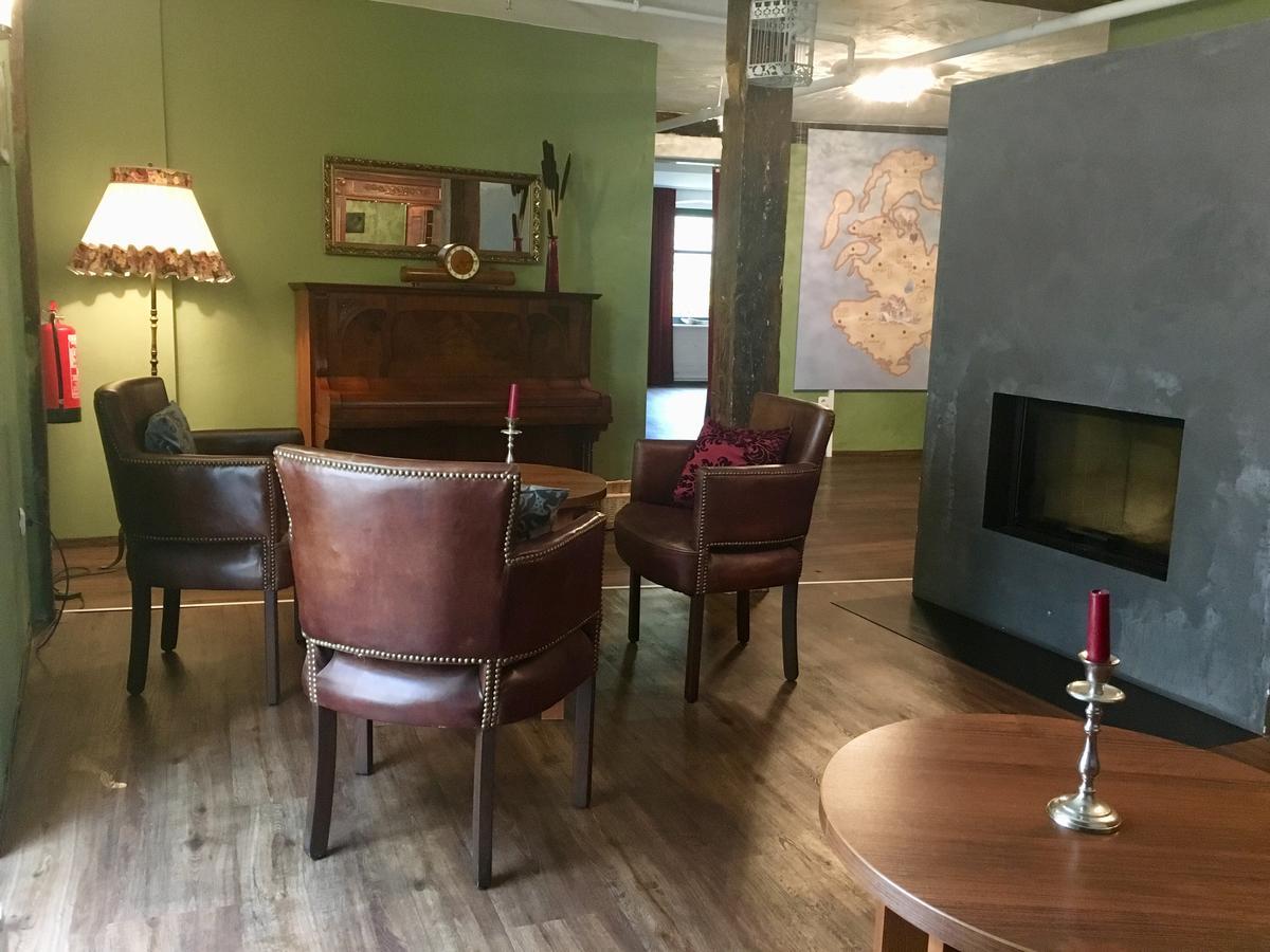 Maerchenhotel ベルゲン・アウフ・リューゲン エクステリア 写真